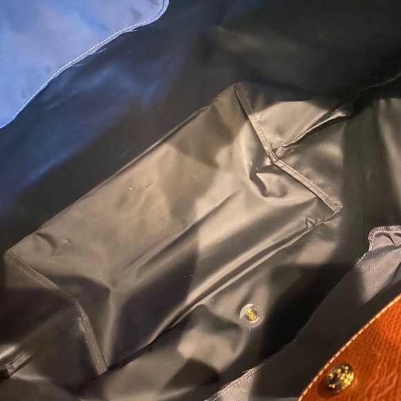 Longchamp Tote - Picture 4 of 12